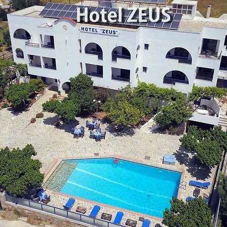 Hotel Zeus Caristo Exterior foto